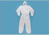 Em vestidos resistentes fluidos descartáveis do PPE do nível conservado em estoque 1 para trabalhadores dos cuidados médicos fornecedor